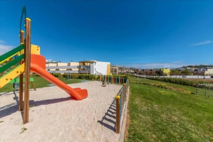 Marina Gardens Ao 阿尔布费拉