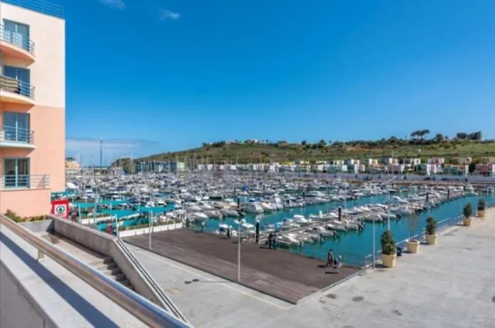 Marina Gardens Ao 公寓 *